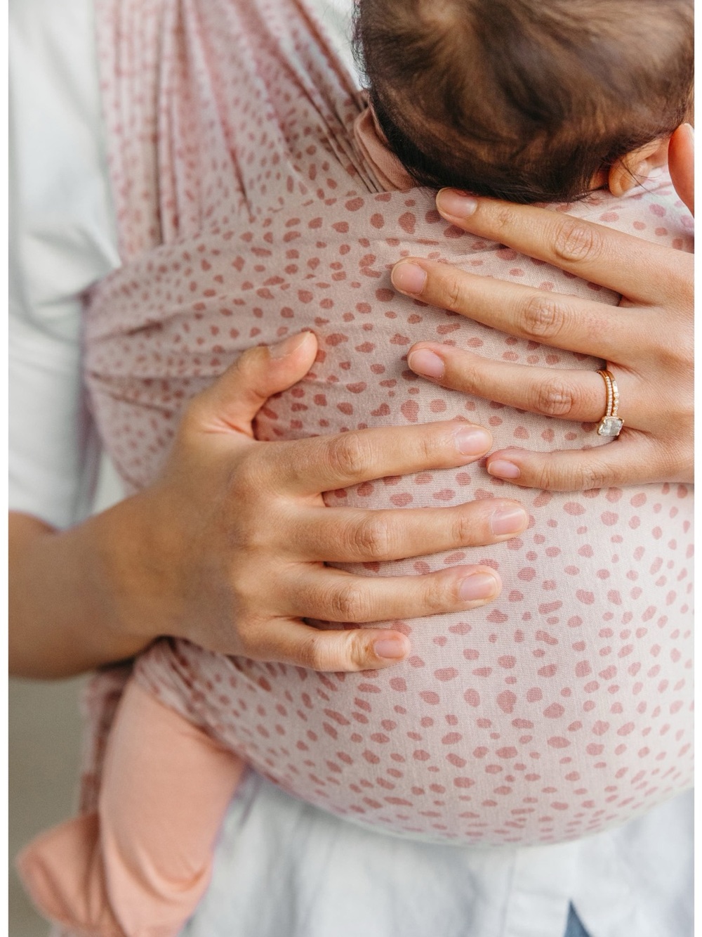 🖤$50 FLASH SALE🖤Solly Baby Nordstrom Exclusive Rosy Spots Wrap NWT - Picture 4 of 7